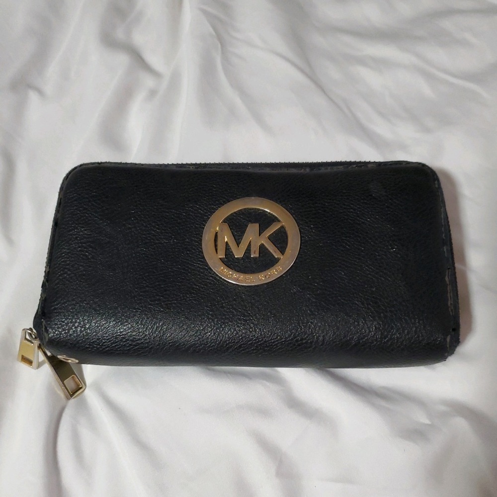 Michael Kors wallet